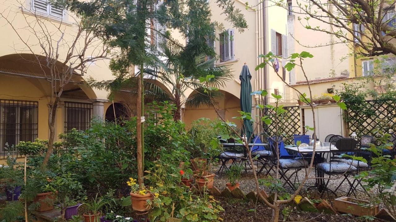 Cynthia'S Garden - Apartment With Private Garden In Santa Croce Флоренция Экстерьер фото